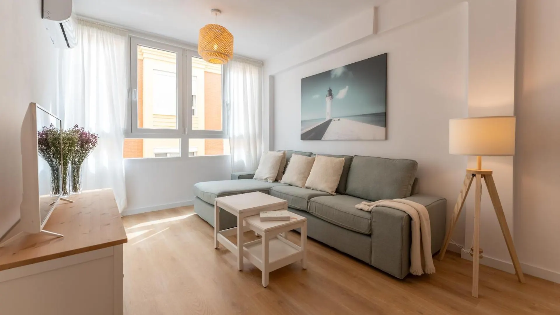 Malaga Lux Oasis - Modern 3Br, Fast Wifi, Smarttv Apartment 0*,  Spain
